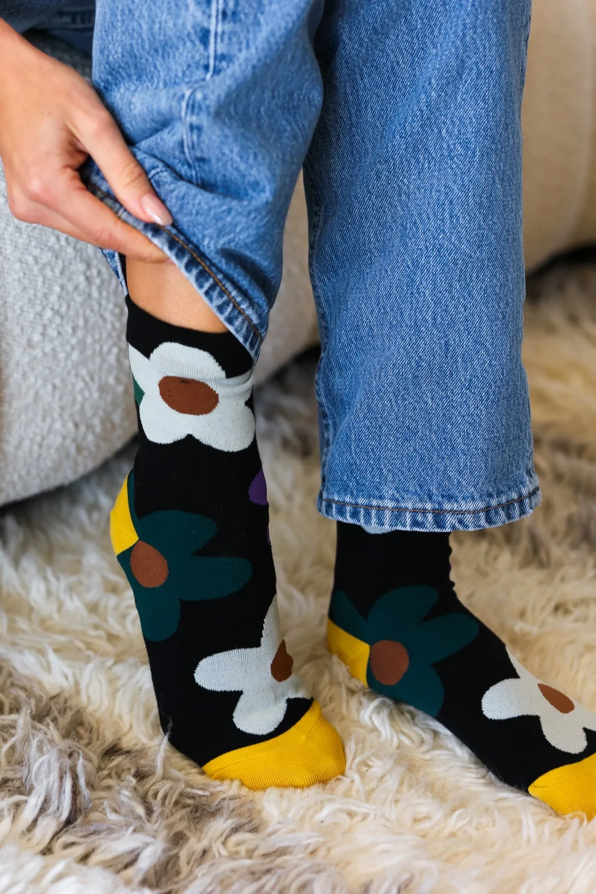 Black Floral Ankle Socks