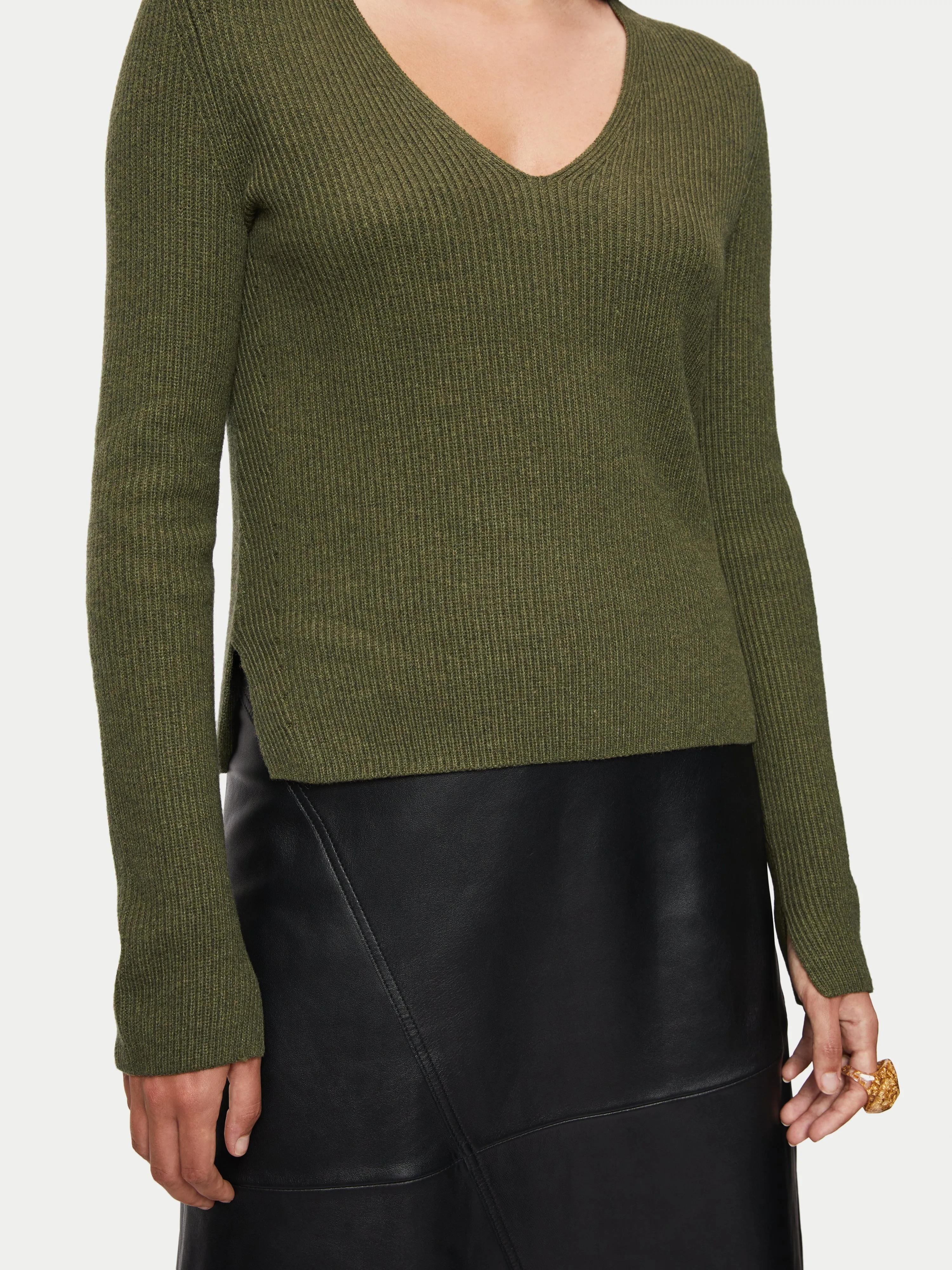 Cotton Blend V Neck Jumper | Green | Green