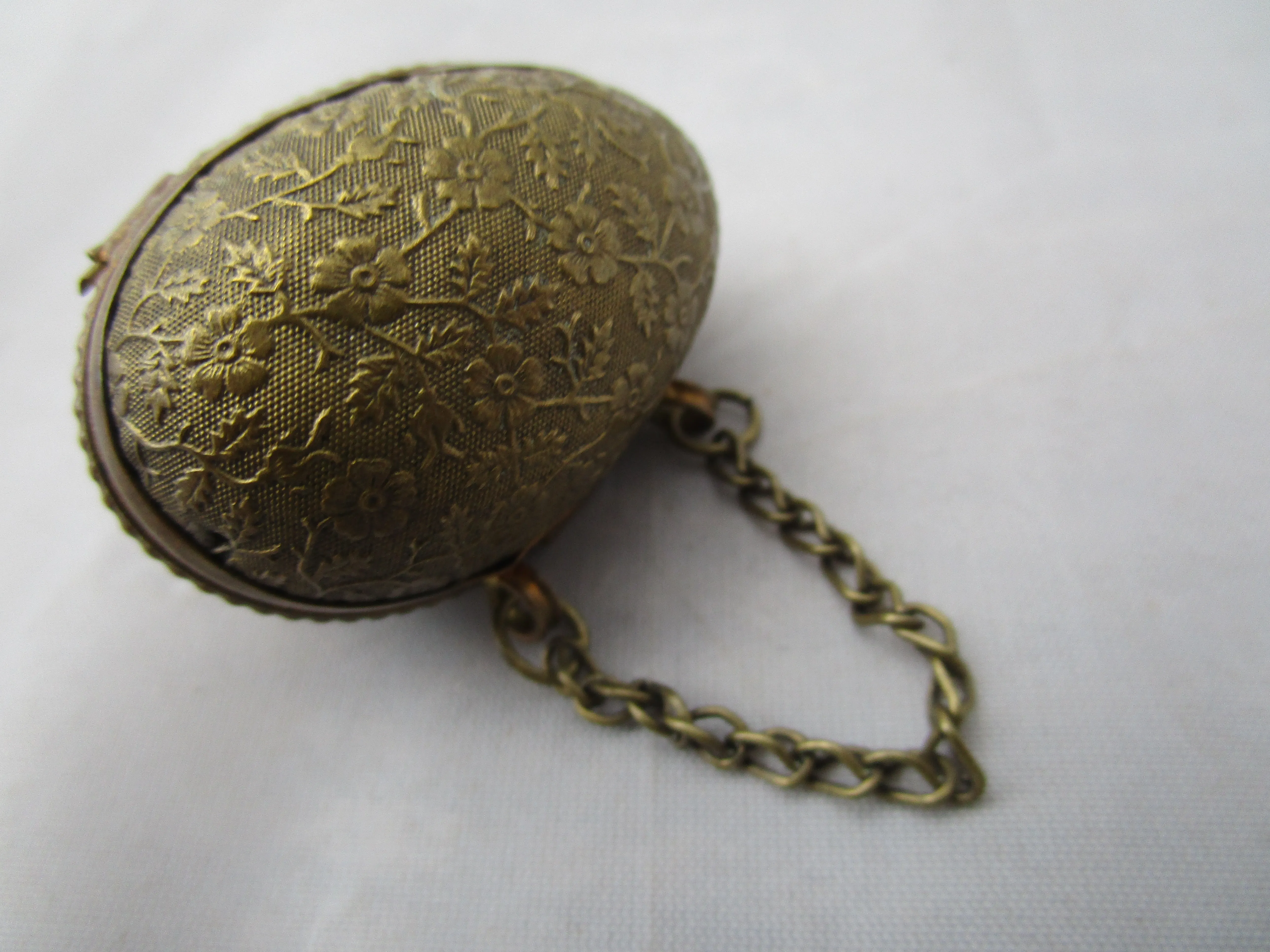 Gilt Metal Chatelaine Egg Thimble Case Antique Victorian c1880